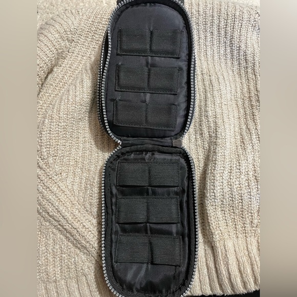 [SOLD]Nintendo DS case! - Picture 5 of 5